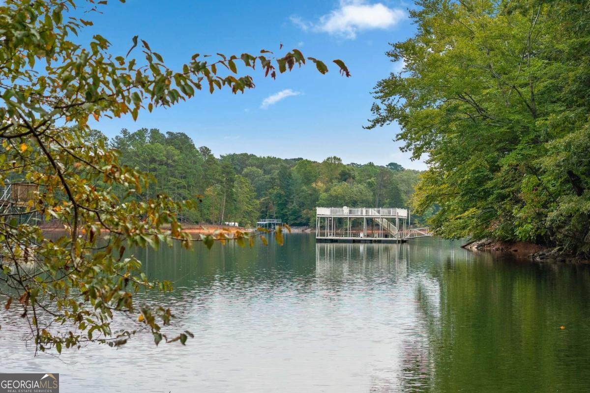 955 Lake Drive Gainesville - 27