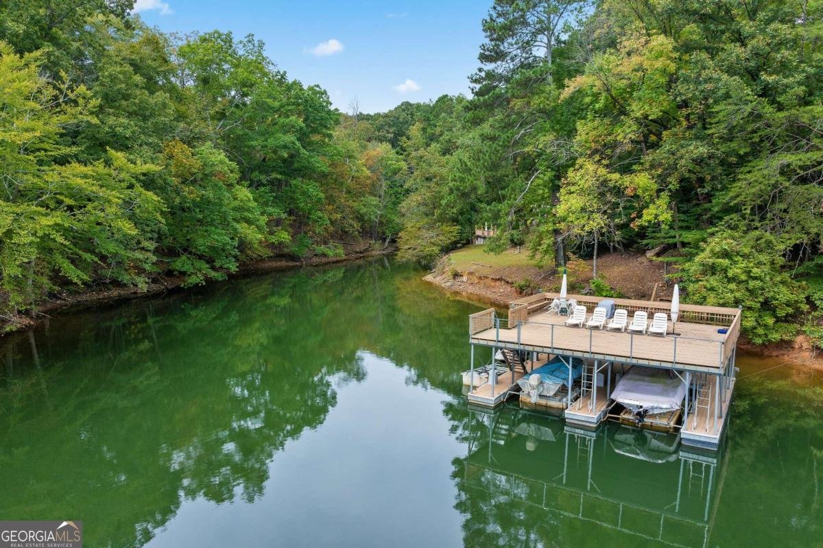 955 Lake Drive Gainesville - 29
