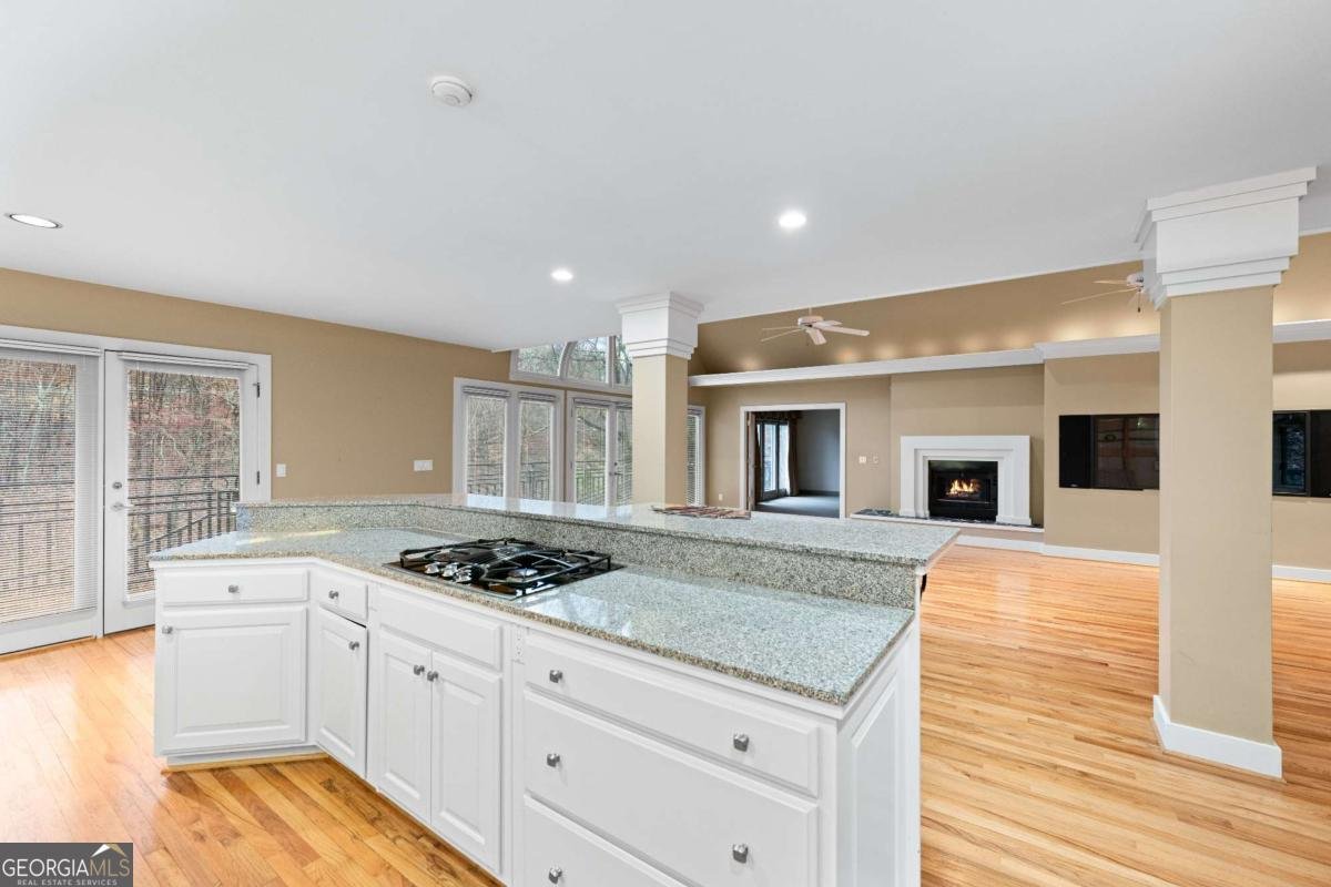 955 Lake Drive Gainesville - 41