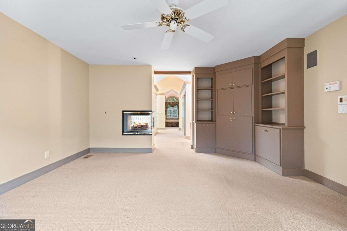955 Lake Drive Gainesville - 50
