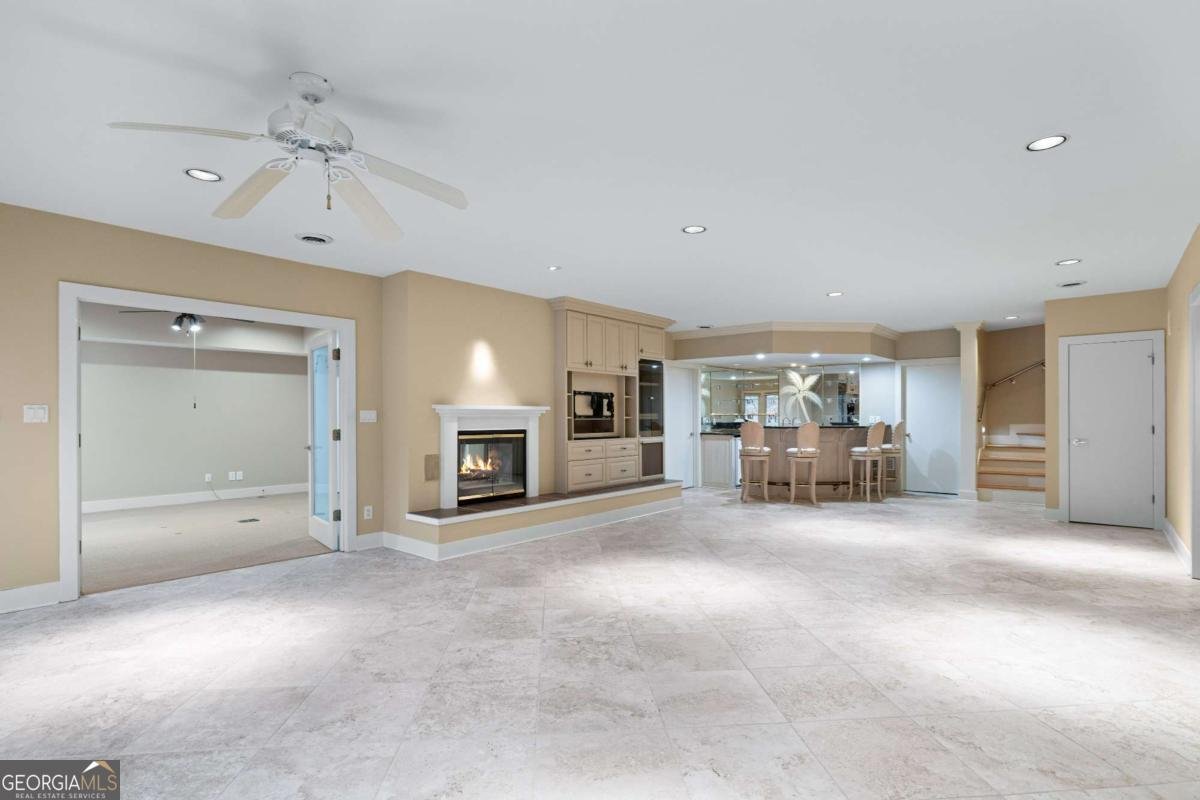 955 Lake Drive Gainesville - 58