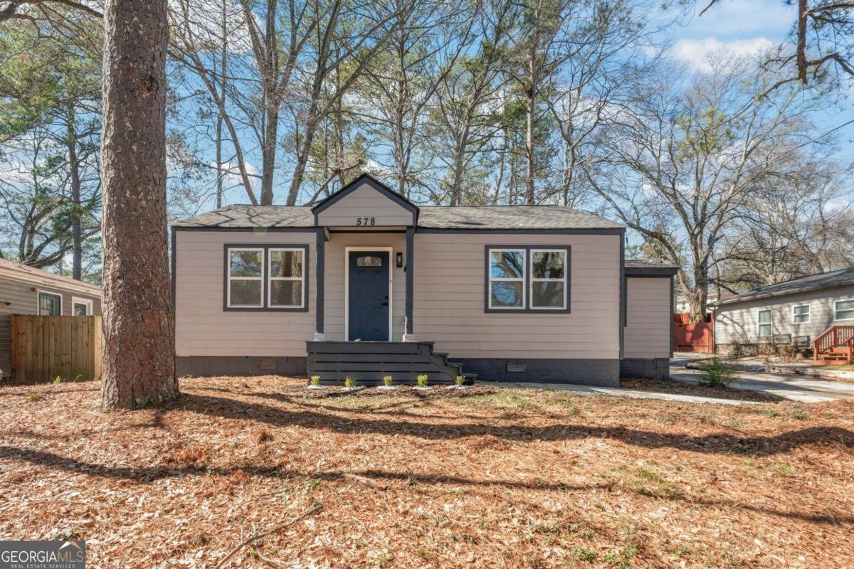 578 Center Hill Avenue Atlanta - 1