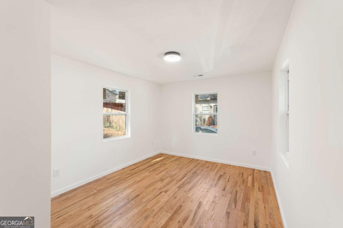 578 Center Hill Avenue Atlanta - 23