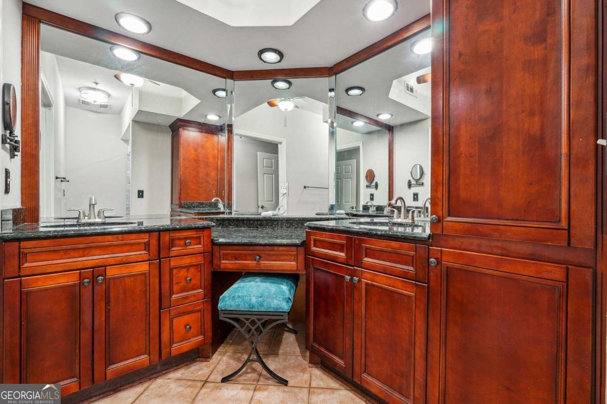 3777 Peachtree Road Atlanta - 17