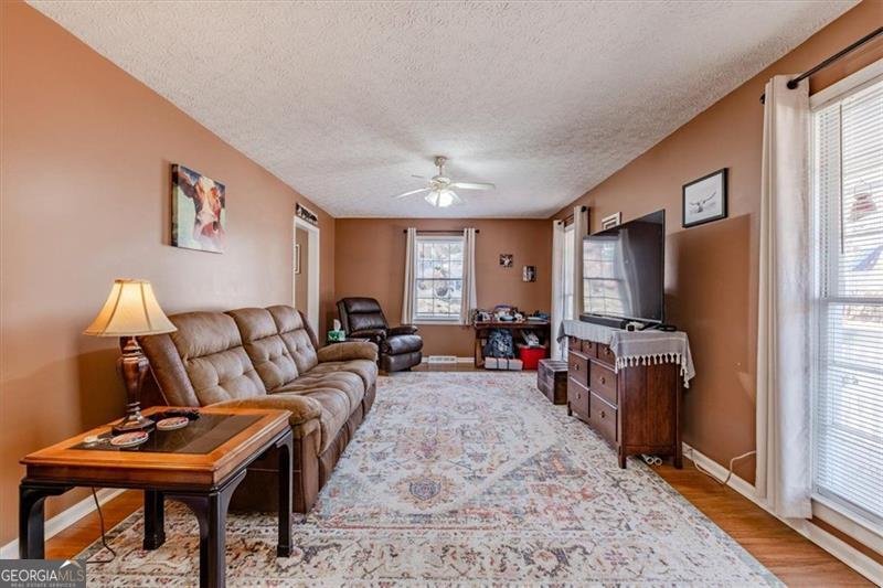 42 Lakeview Drive Lindale - 8