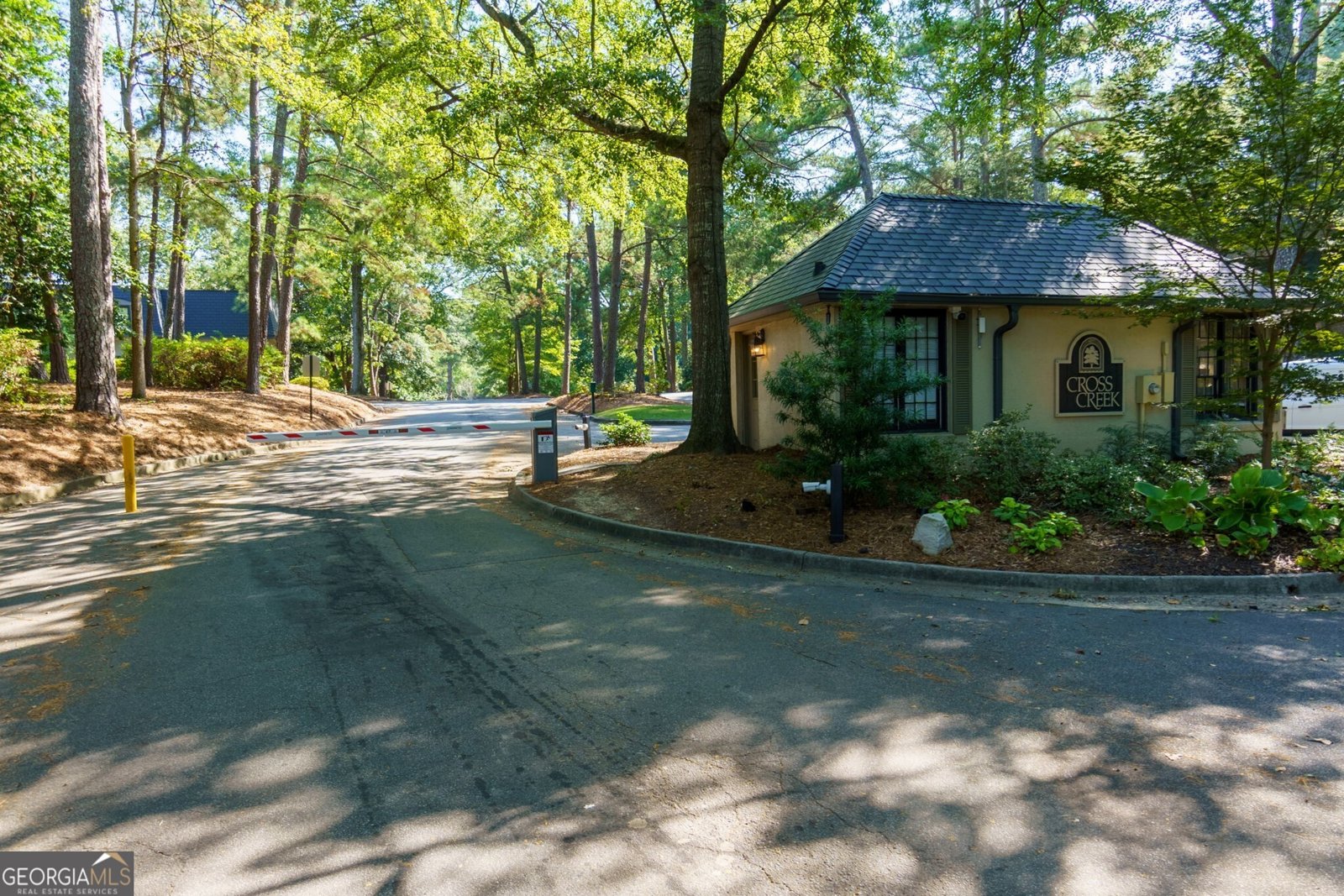 80 Adrian Place Atlanta - 27