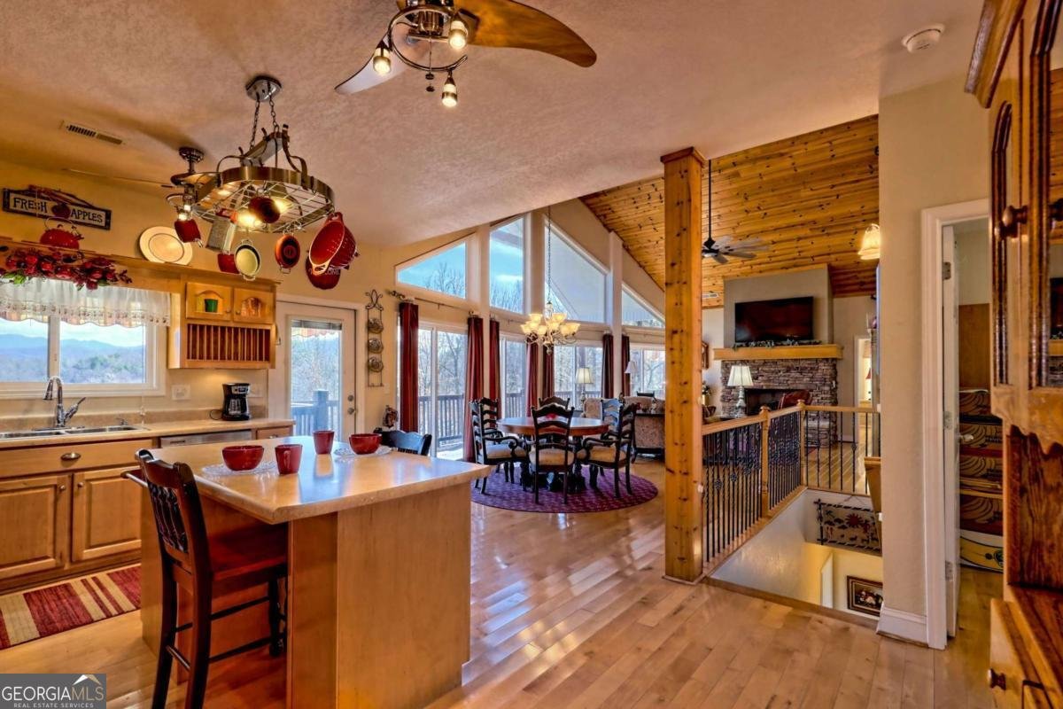 1085 Chatuge Village Circle Hayesville - 21