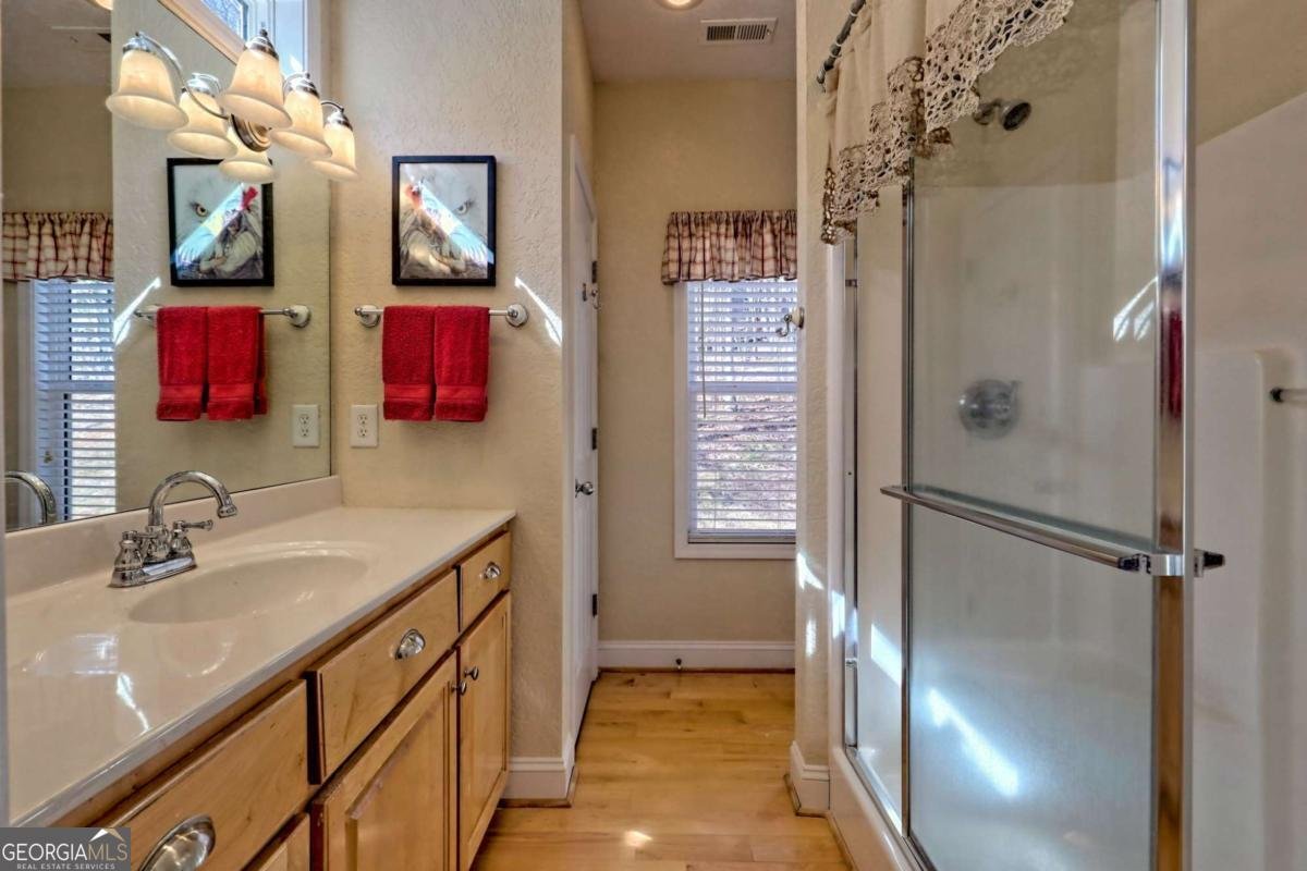 1085 Chatuge Village Circle Hayesville - 32
