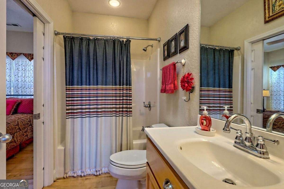 1085 Chatuge Village Circle Hayesville - 39