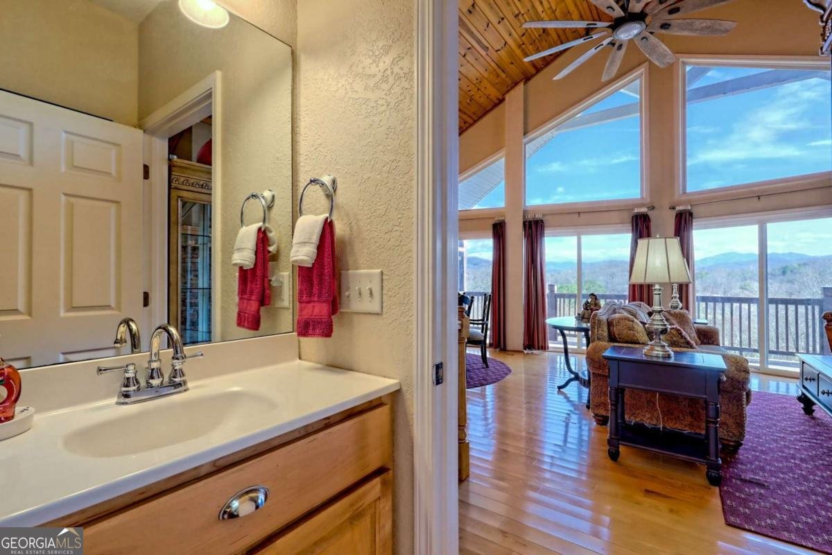 1085 Chatuge Village Circle Hayesville - 40