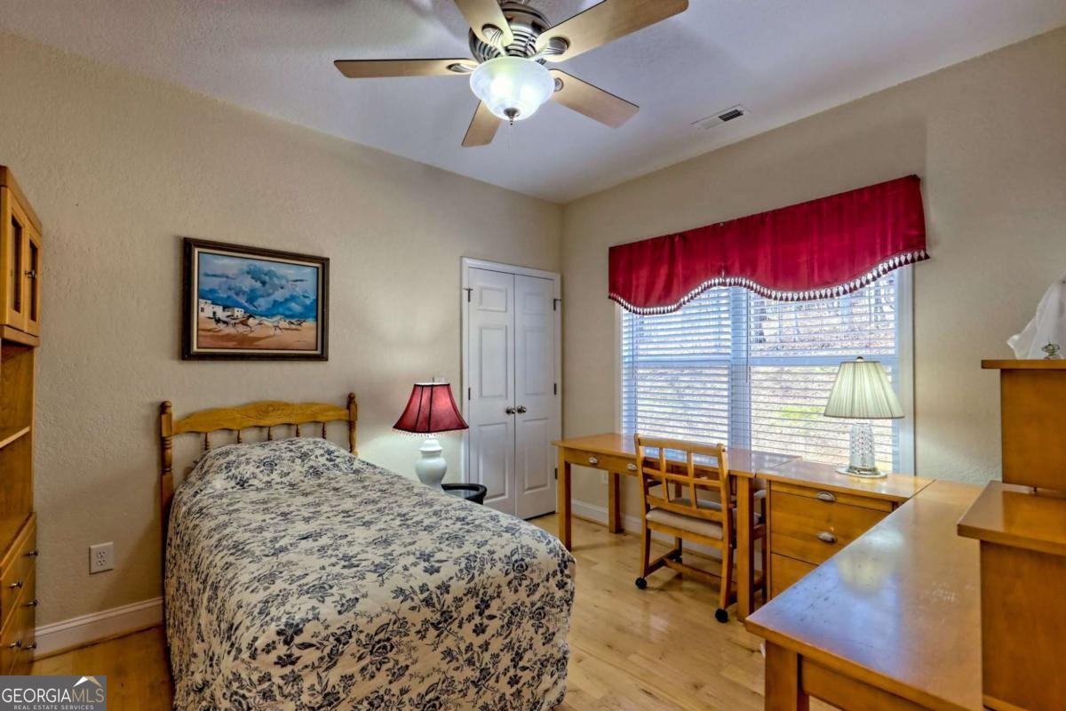 1085 Chatuge Village Circle Hayesville - 47