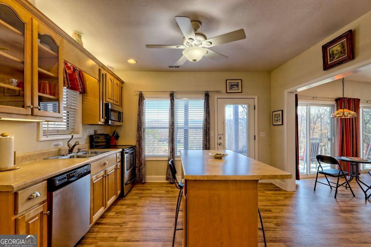 1085 Chatuge Village Circle Hayesville - 56