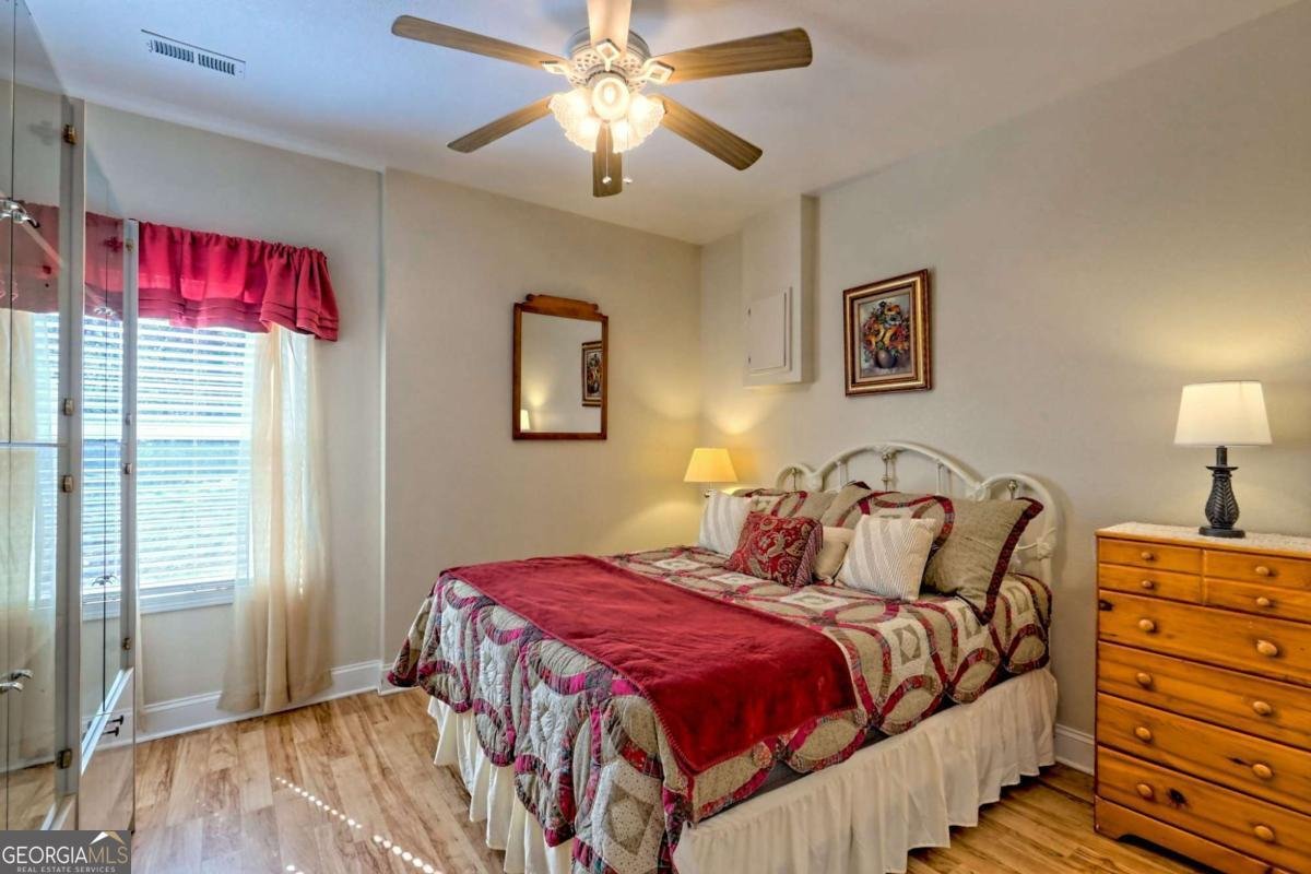 1085 Chatuge Village Circle Hayesville - 65
