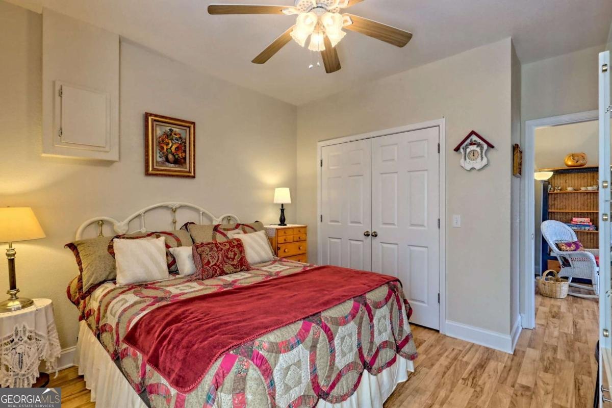 1085 Chatuge Village Circle Hayesville - 66