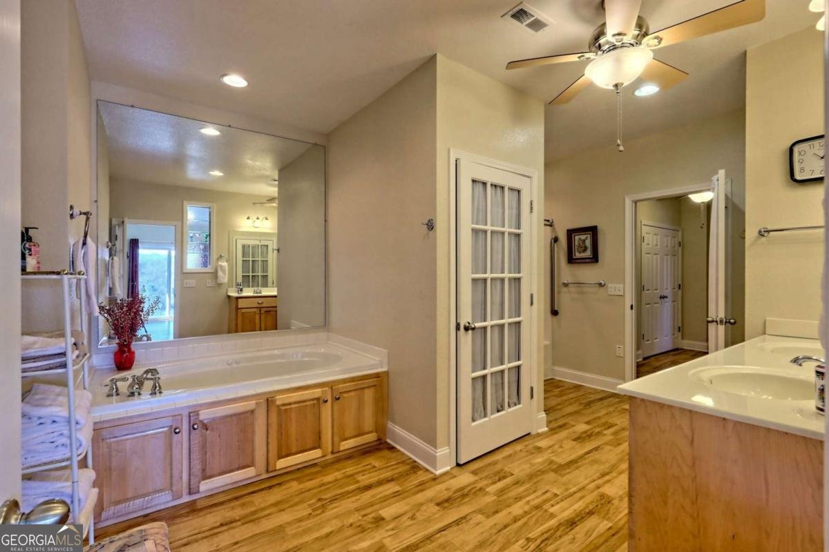1085 Chatuge Village Circle Hayesville - 67