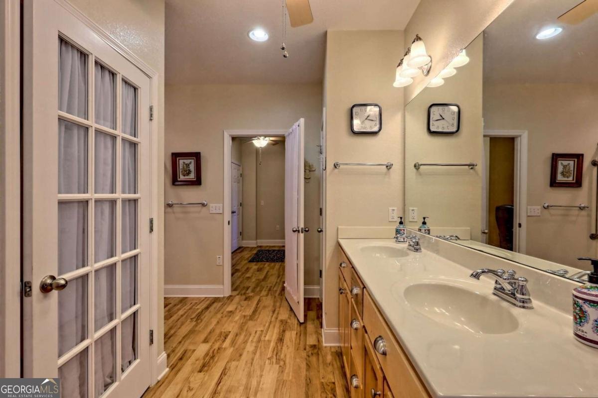 1085 Chatuge Village Circle Hayesville - 68