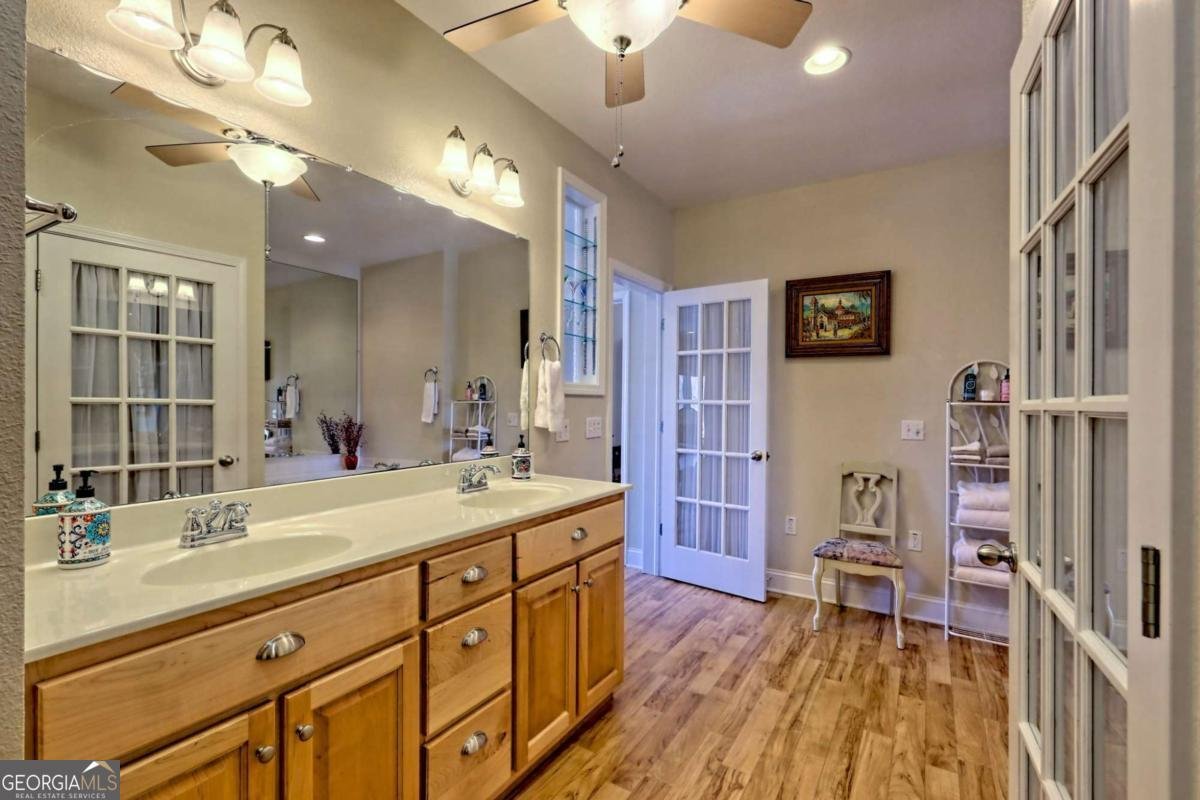 1085 Chatuge Village Circle Hayesville - 71