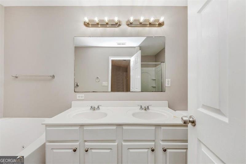 745 CRESTWELL Circle Atlanta - 19