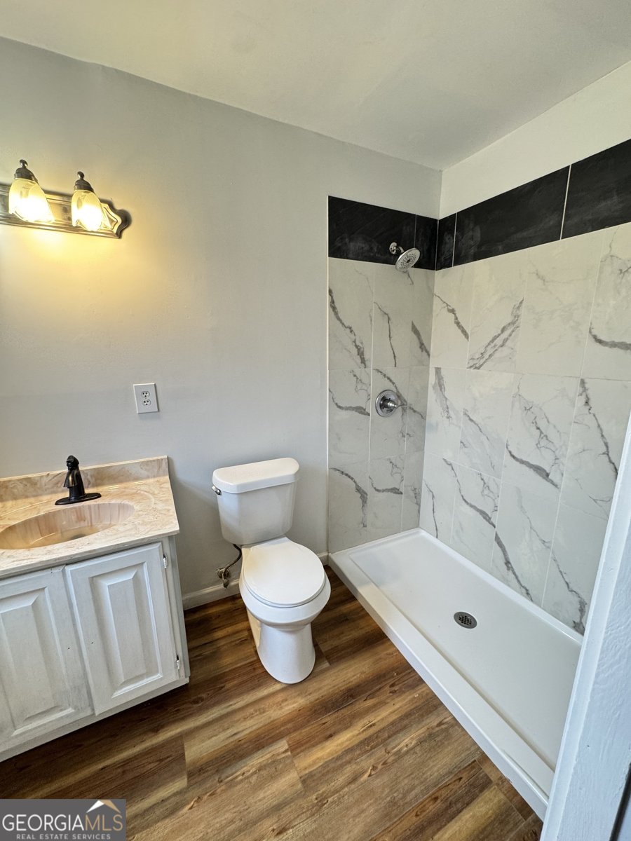 201 Meadowdale Drive Warner Robins - 23
