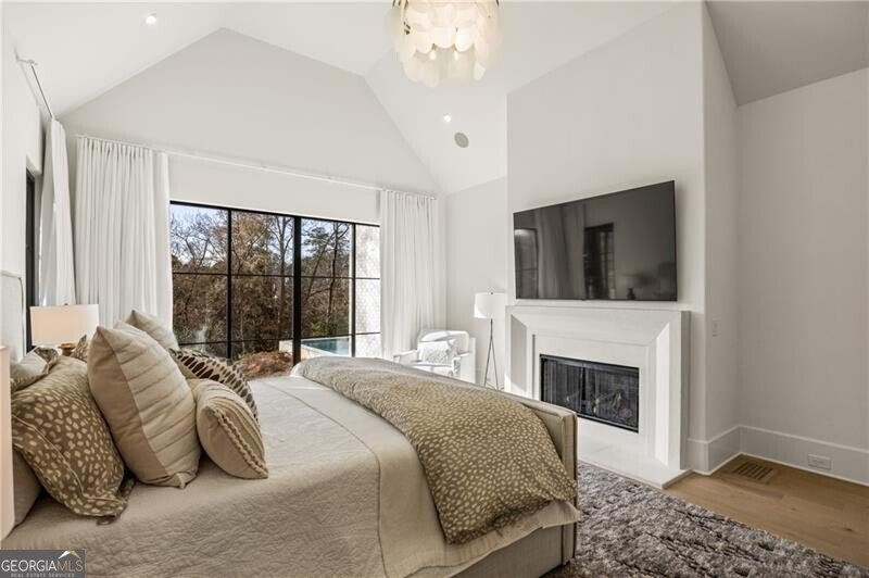 5060 Lake Forrest Drive Atlanta - 11