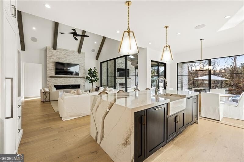 5060 Lake Forrest Drive Atlanta - 9