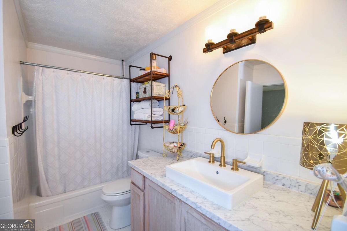 1235 Riverside Drive Gainesville - 30