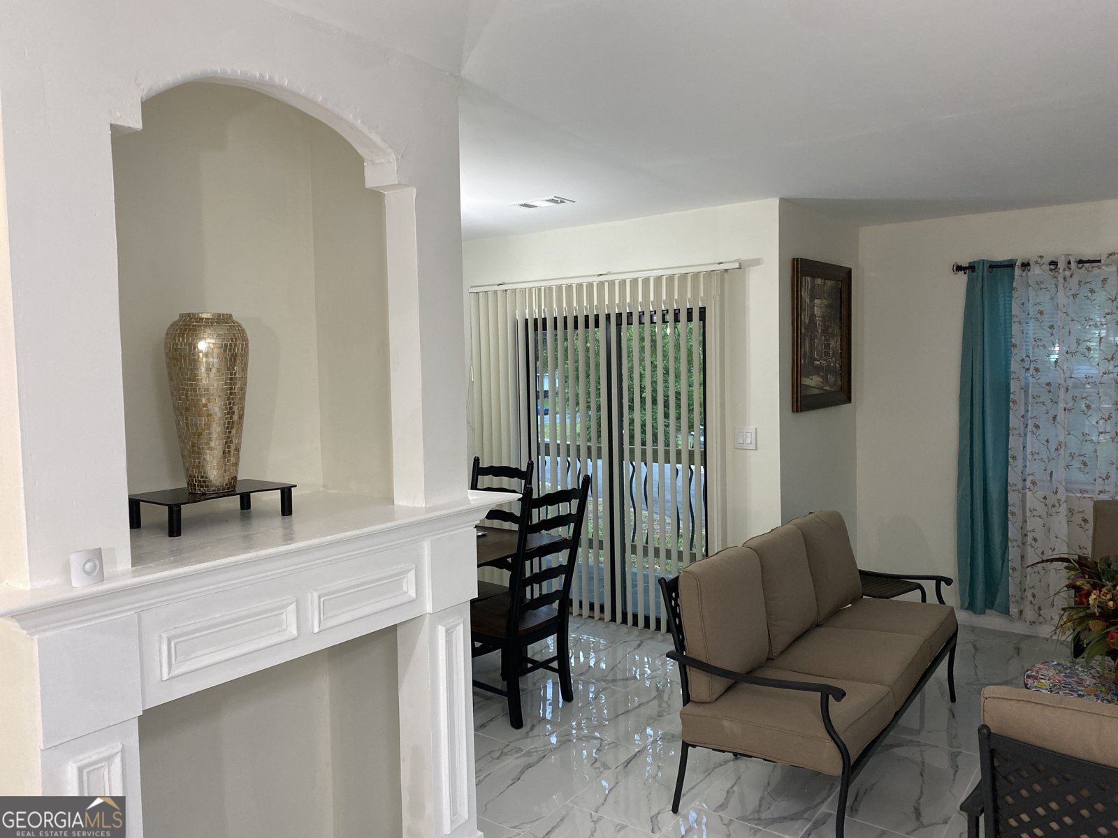 825 Forest Lake Drive Macon - 23