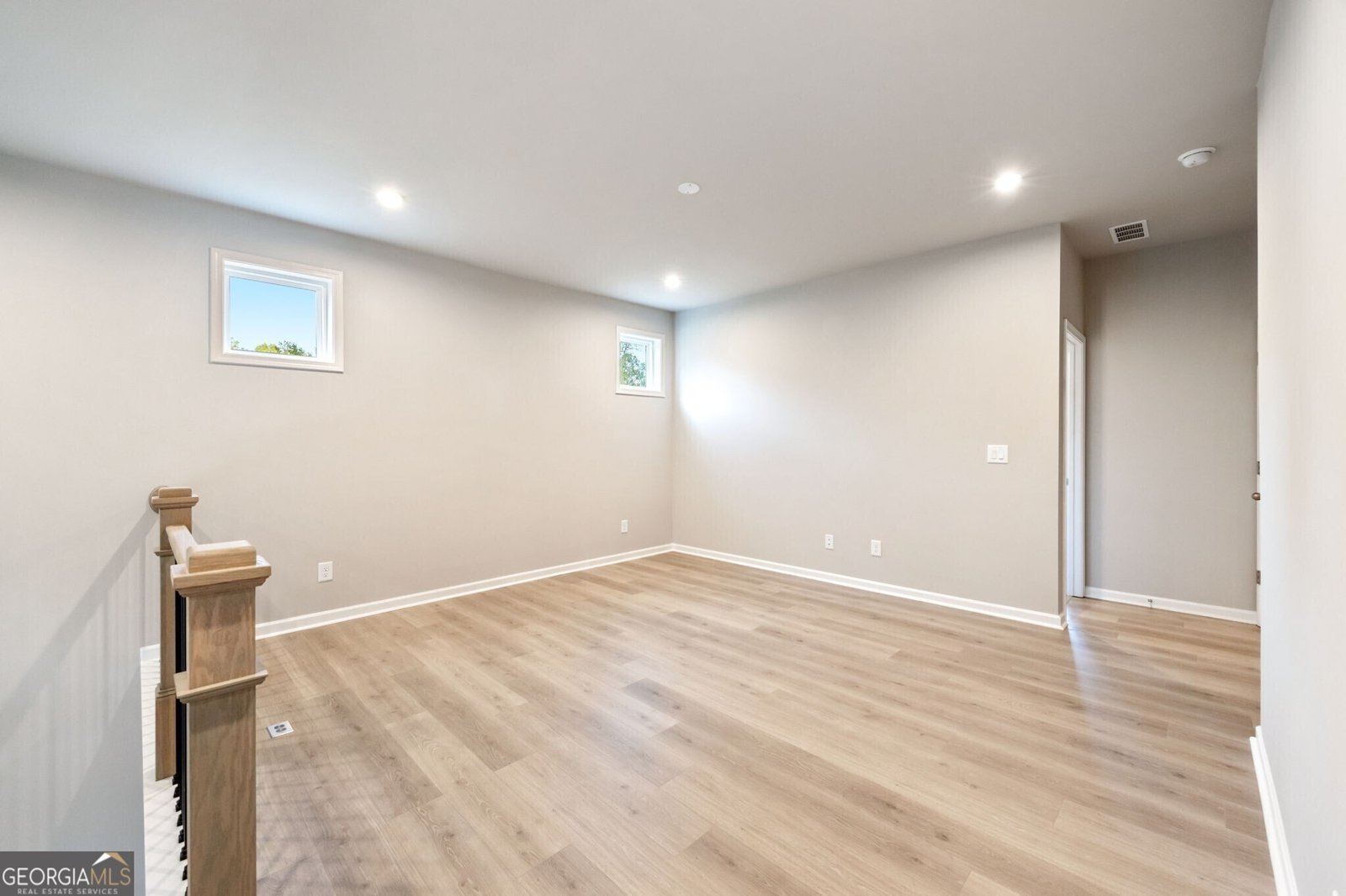 2460 Hidden Creek Road Kennesaw - 27