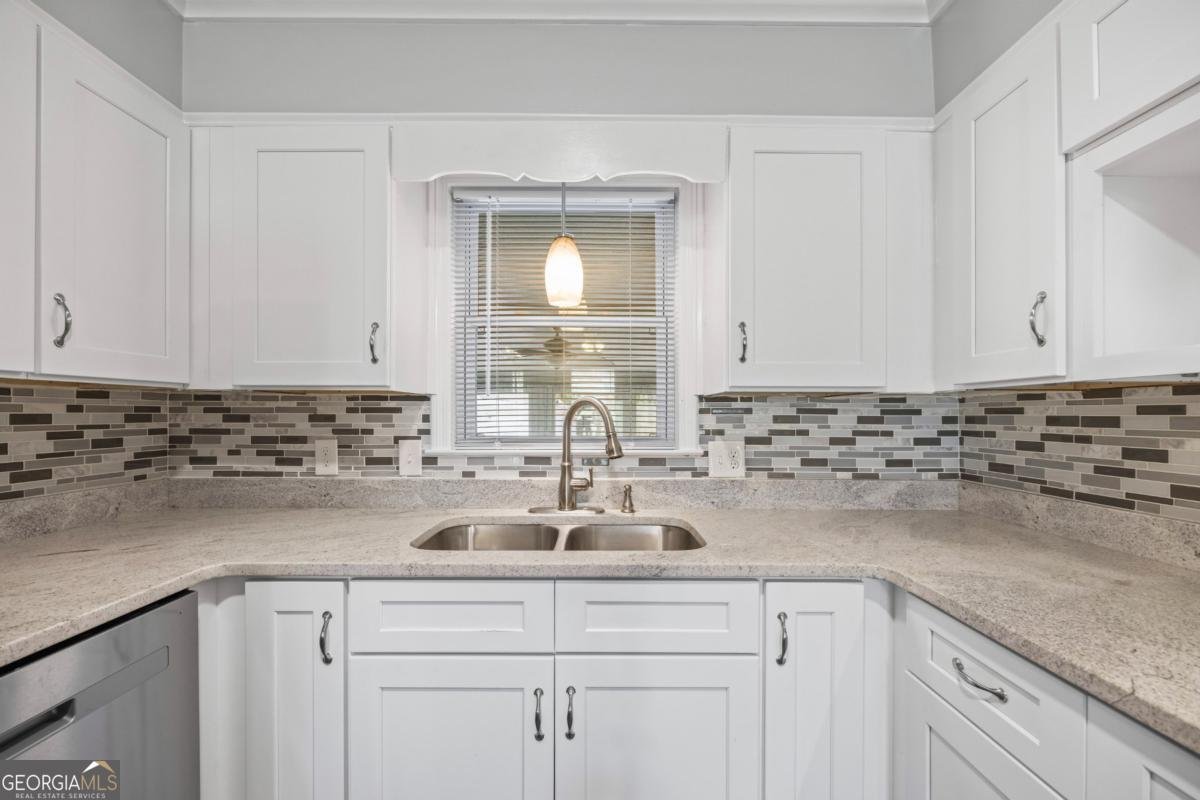 624 Pine Valley Drive Royston - 24