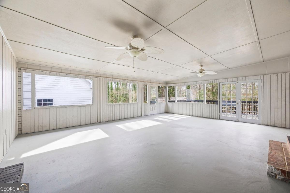 624 Pine Valley Drive Royston - 34