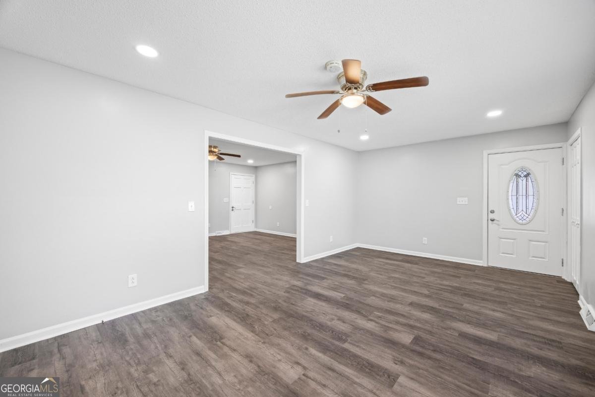 624 Pine Valley Drive Royston - 4