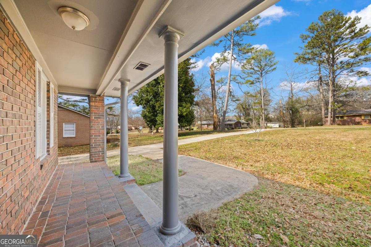 624 Pine Valley Drive Royston - 44