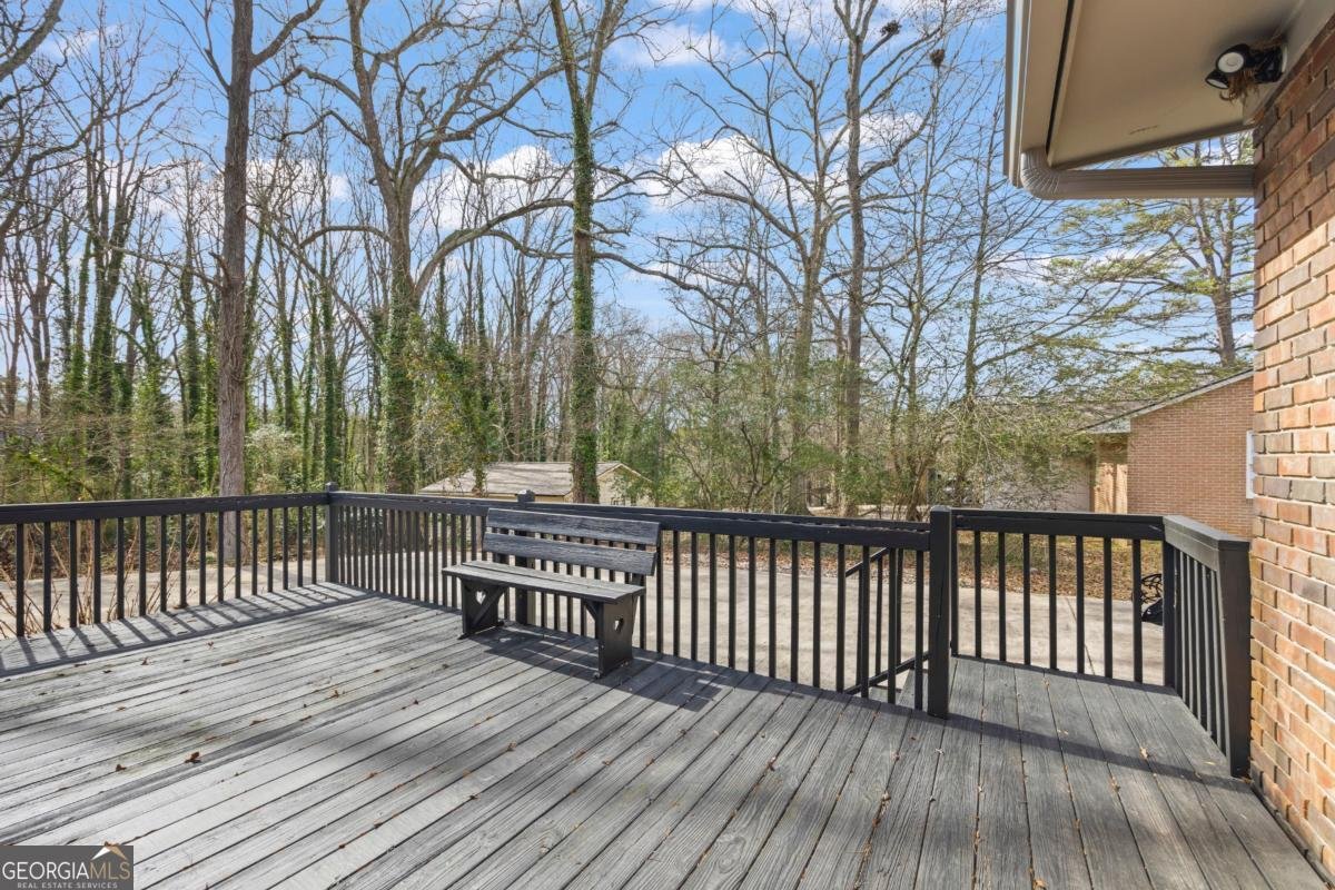 624 Pine Valley Drive Royston - 46