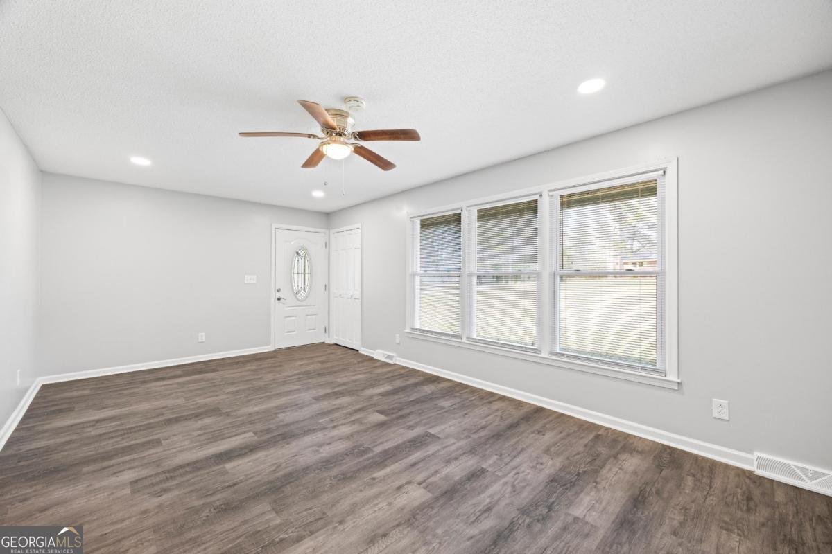 624 Pine Valley Drive Royston - 5