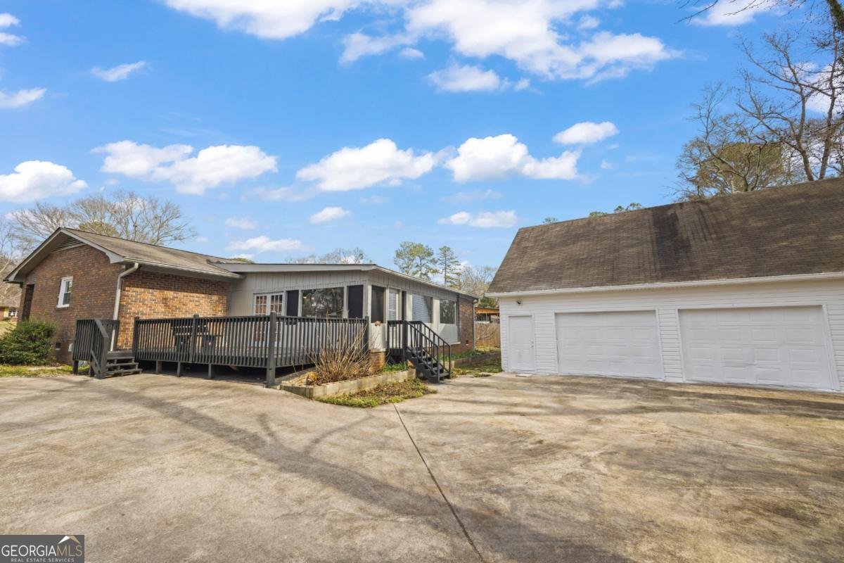 624 Pine Valley Drive Royston - 52