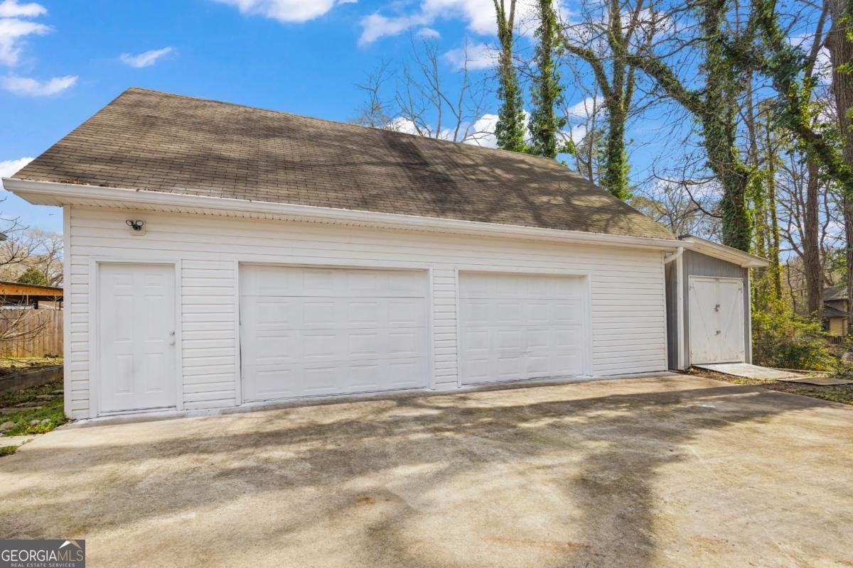 624 Pine Valley Drive Royston - 54