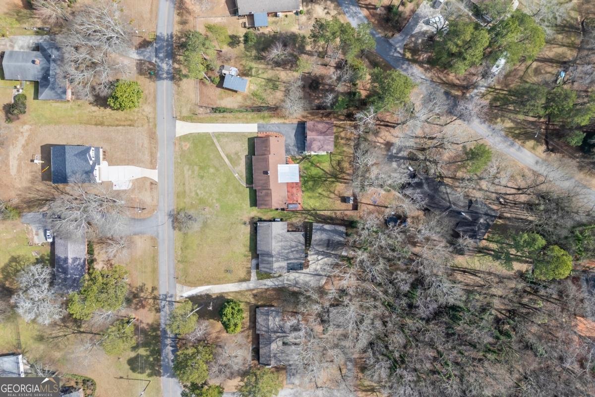 624 Pine Valley Drive Royston - 66