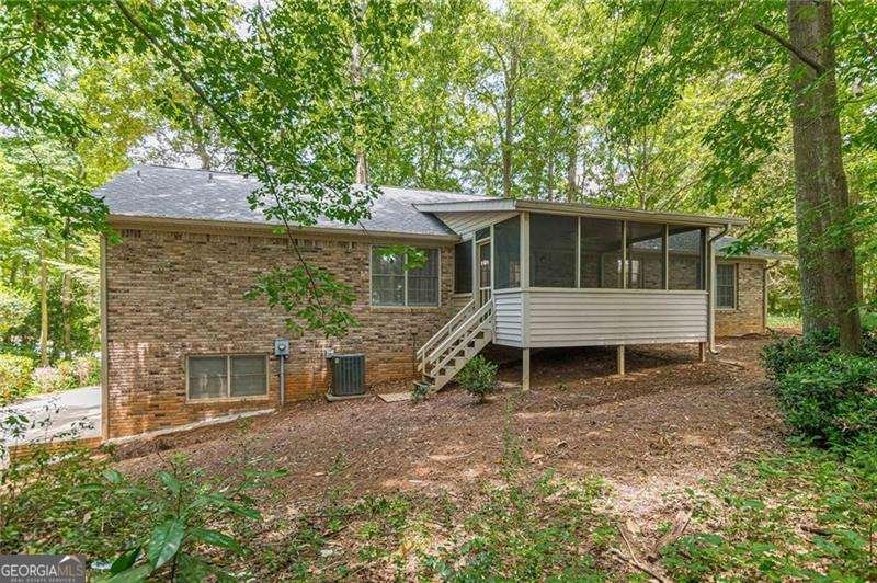 8980 Country Club Drive Douglasville - 23