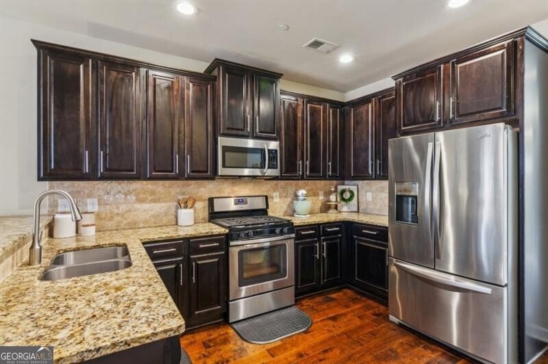 7420 Glisten Avenue Sandy Springs - 10