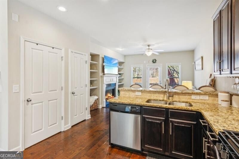 7420 Glisten Avenue Sandy Springs - 12