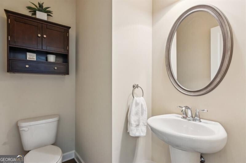 7420 Glisten Avenue Sandy Springs - 30
