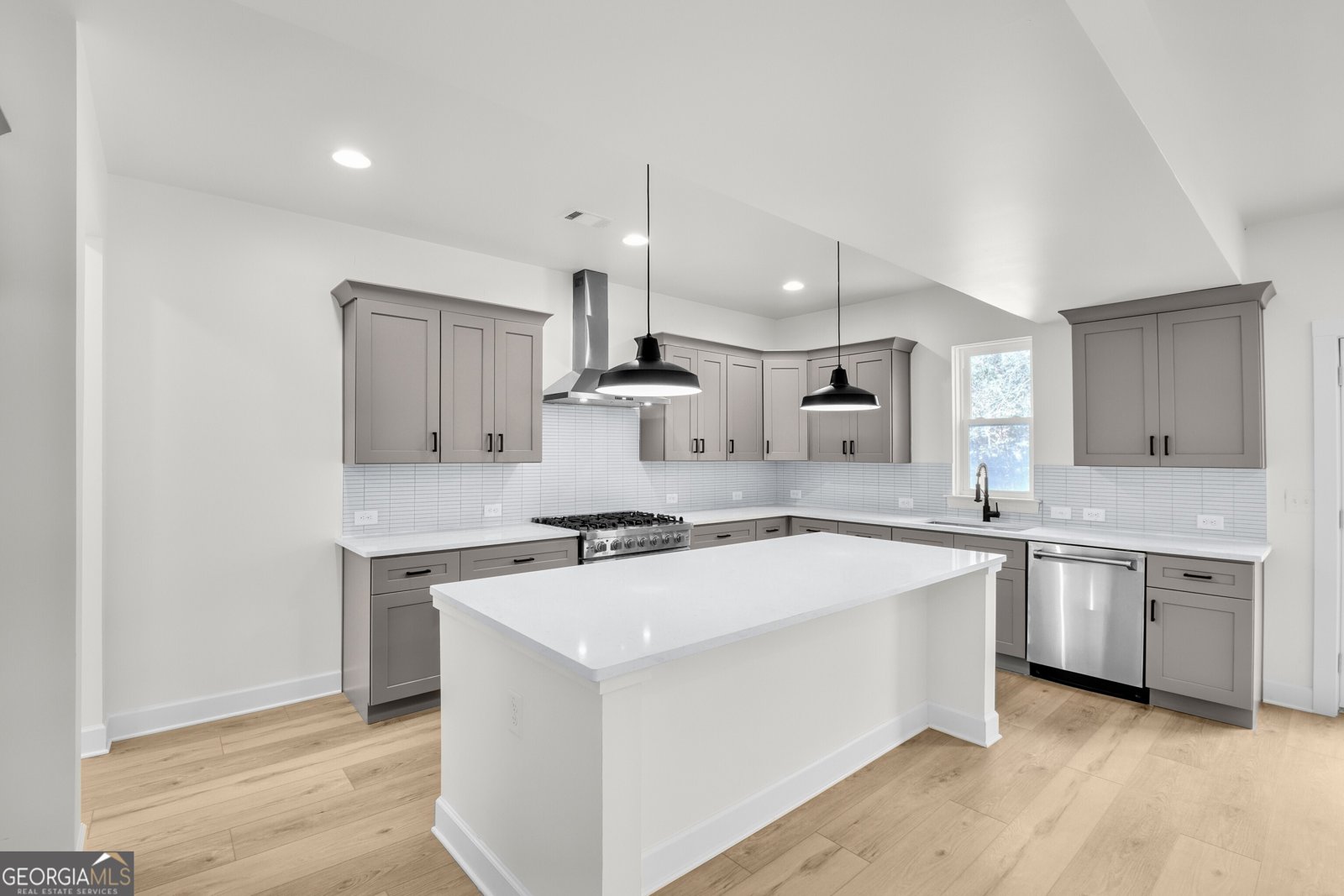 474 Maxwell Road Roswell - 15