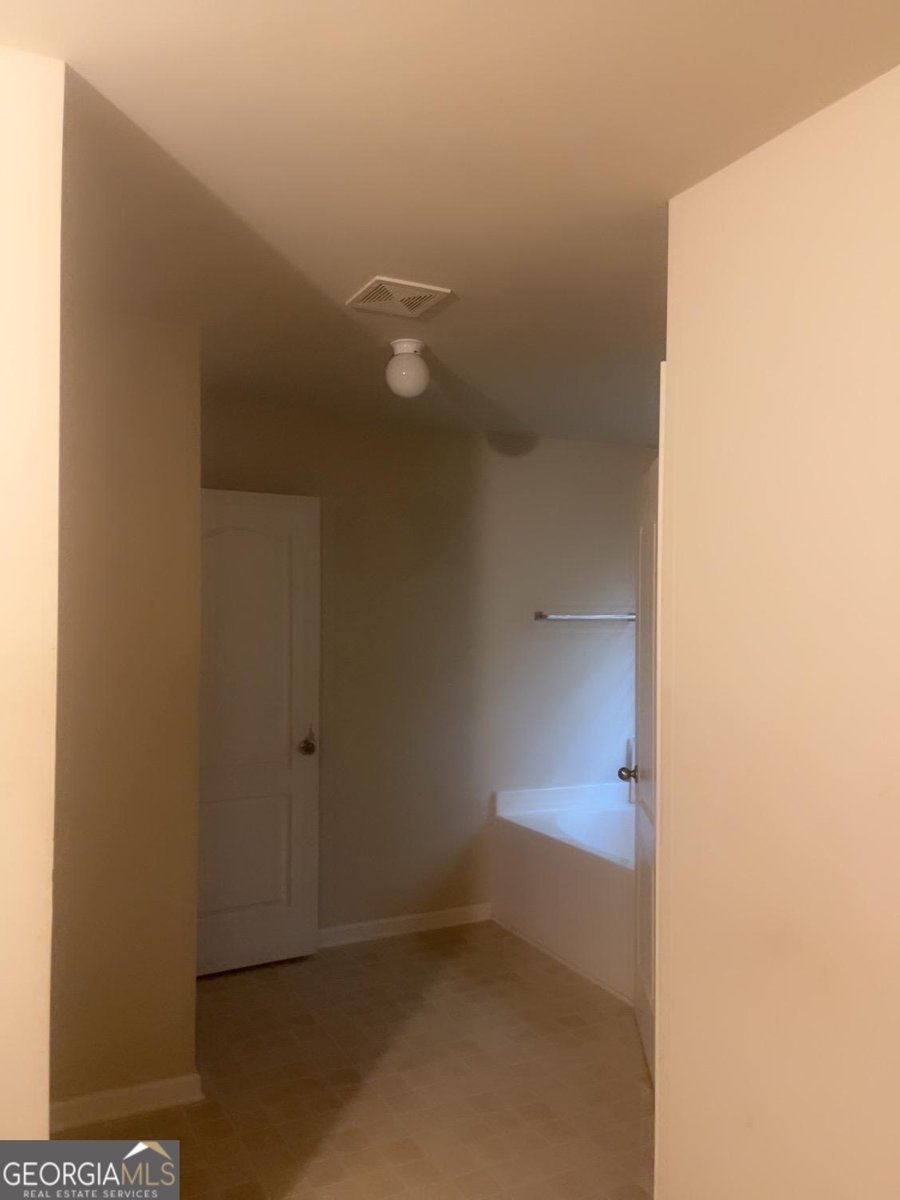 114 Crescent Woode Way Dallas - 12