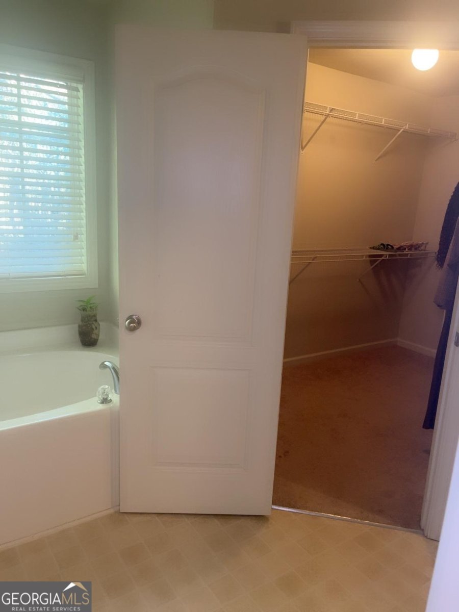 114 Crescent Woode Way Dallas - 23