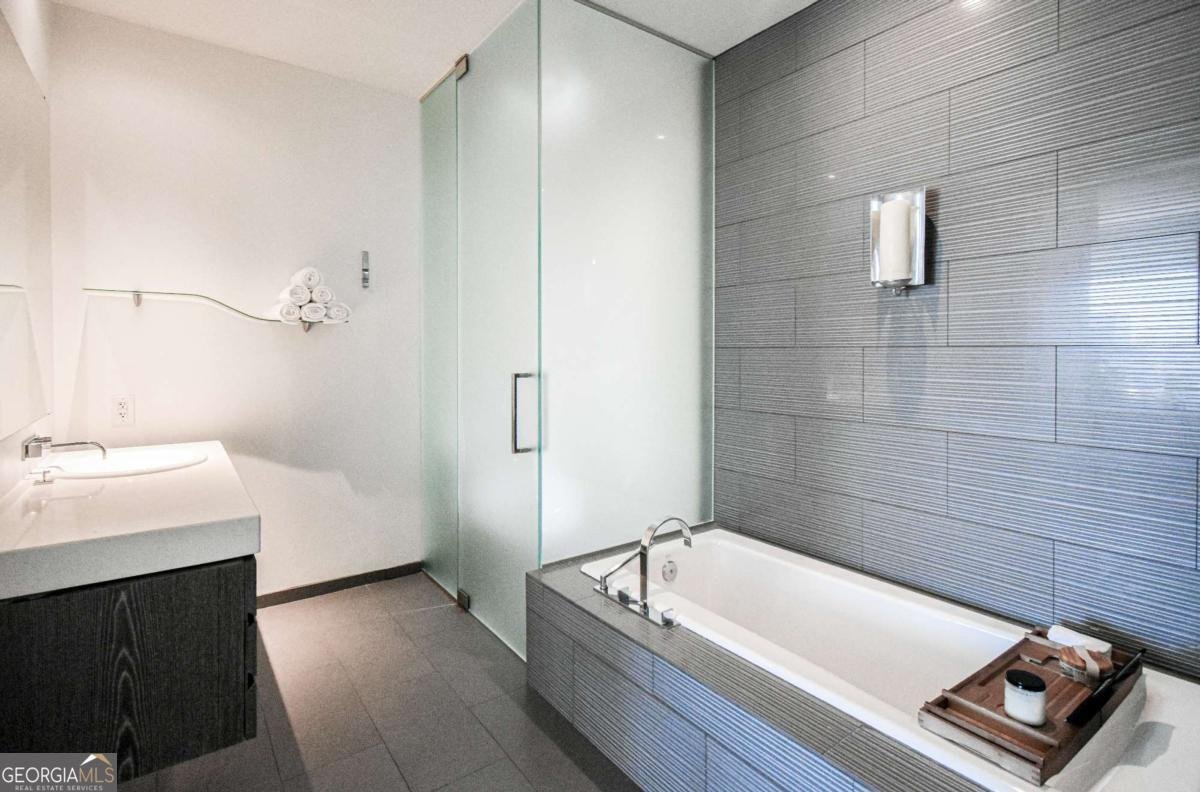 45 Ivan Allen Jr Boulevard Atlanta - 24
