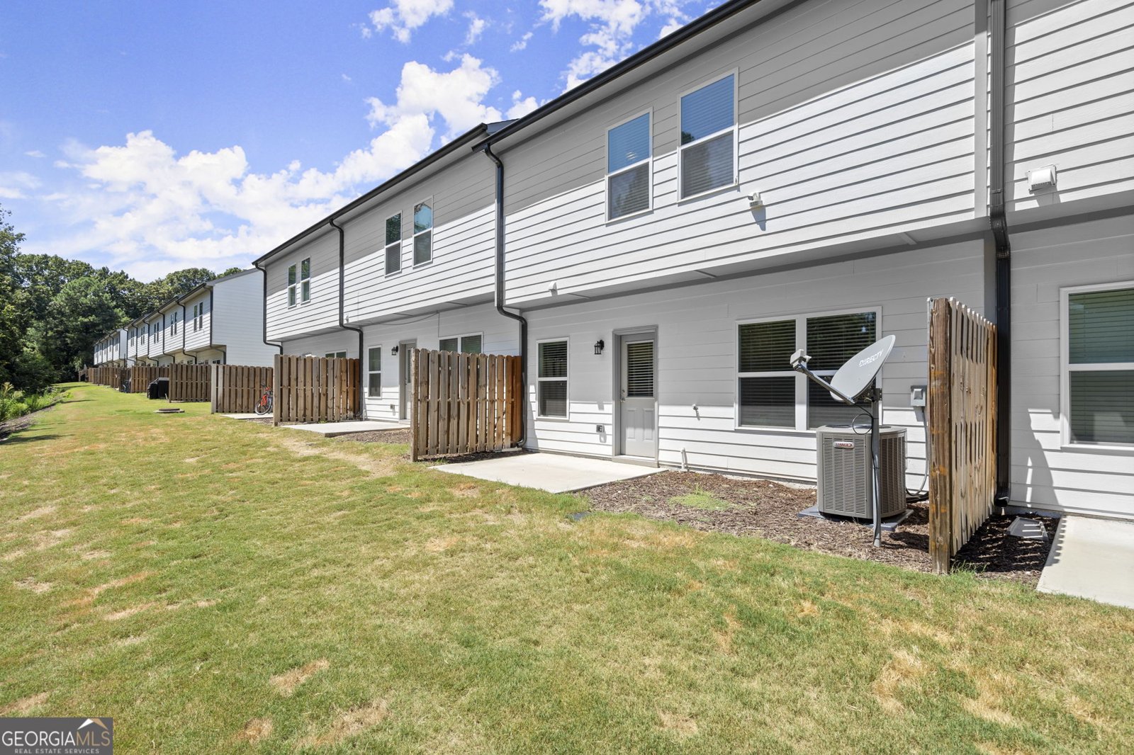 1409 Ben Park Way Grayson - 32