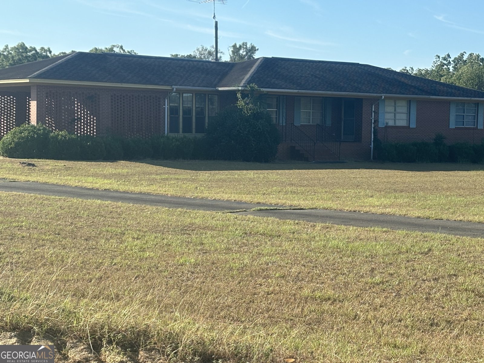 1943 Vienna Highway Pineview - 1