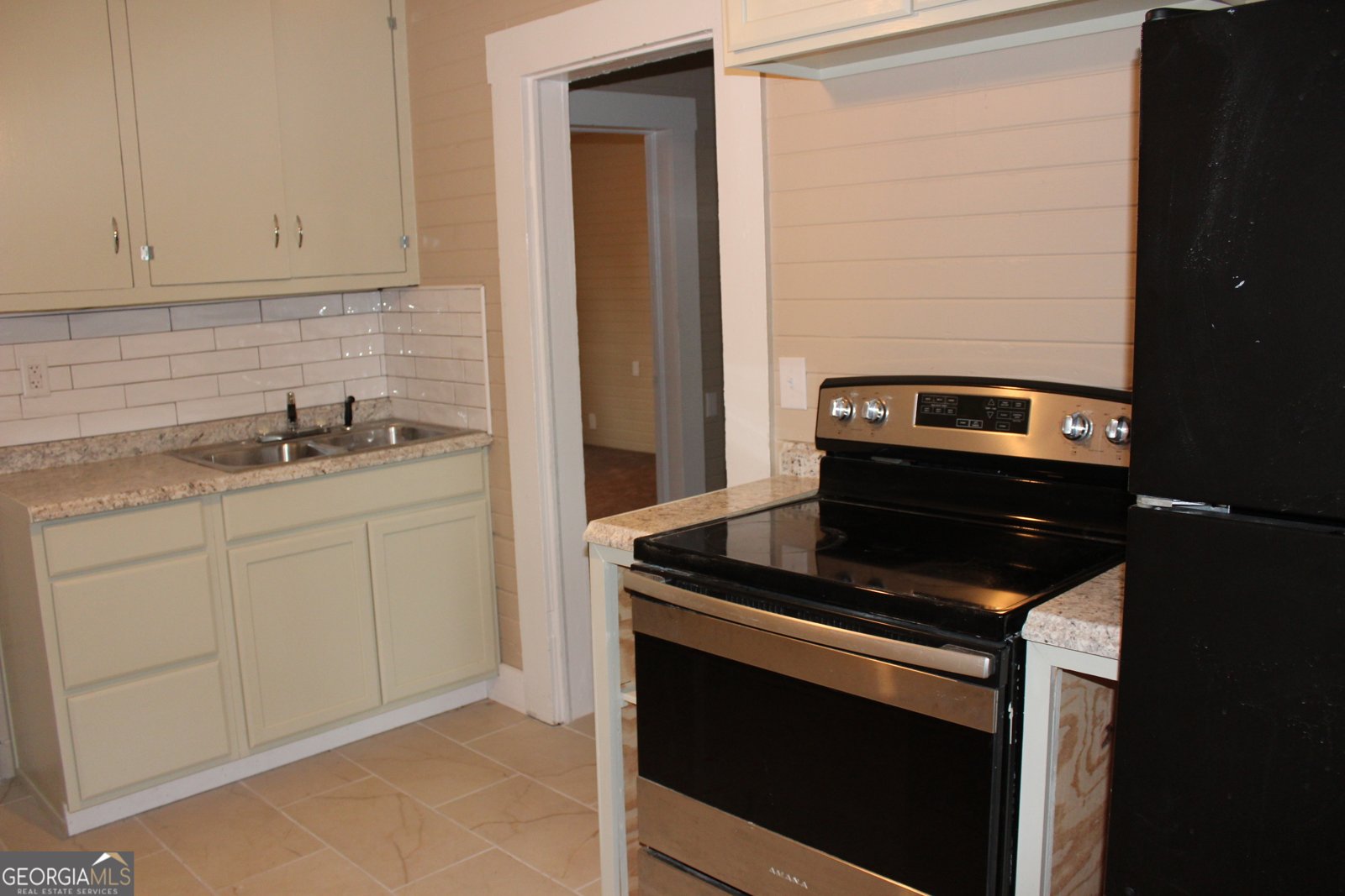 717 College Avenue Tifton - 3