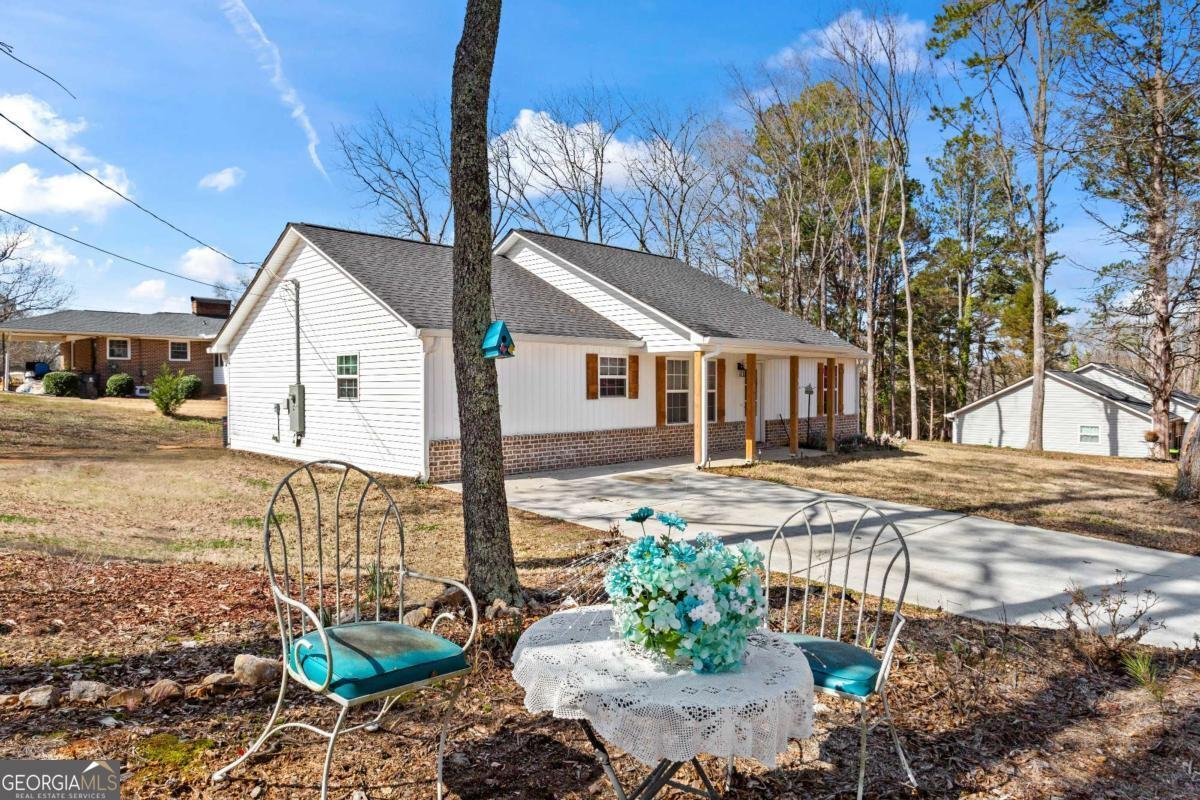98 Bryant Circle Cedartown - 2