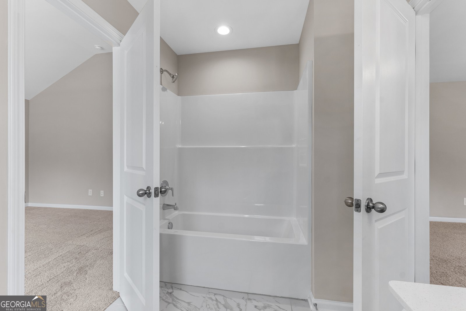 4616 Capulet Court Forsyth - 40